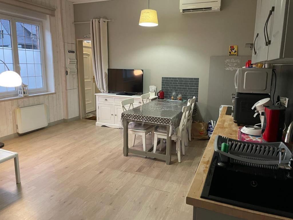 Le Cedre Bleu Hotel Lievin Bagian luar foto